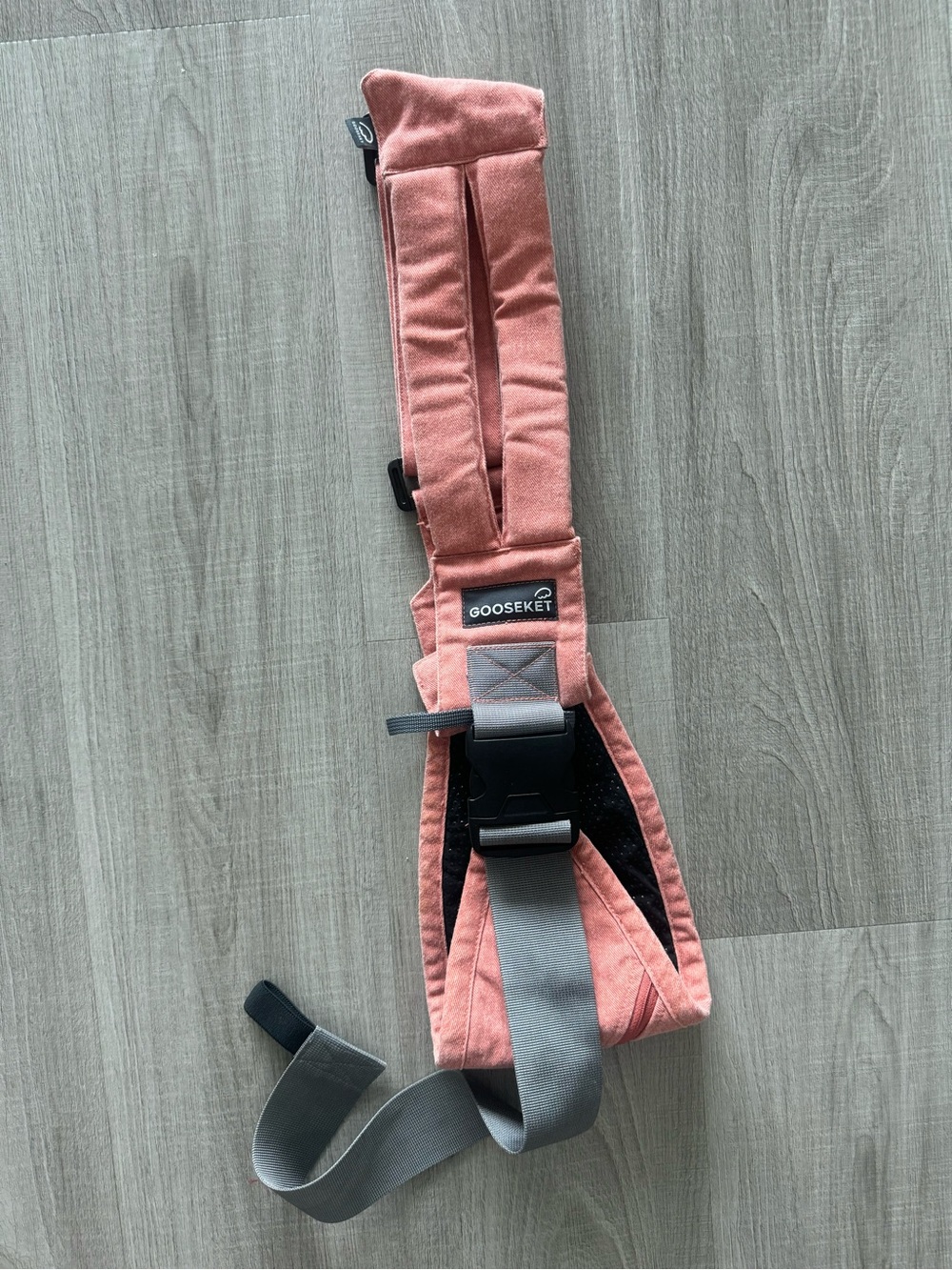 Gooseket Toddler Sling in Dusty Rose and Gray